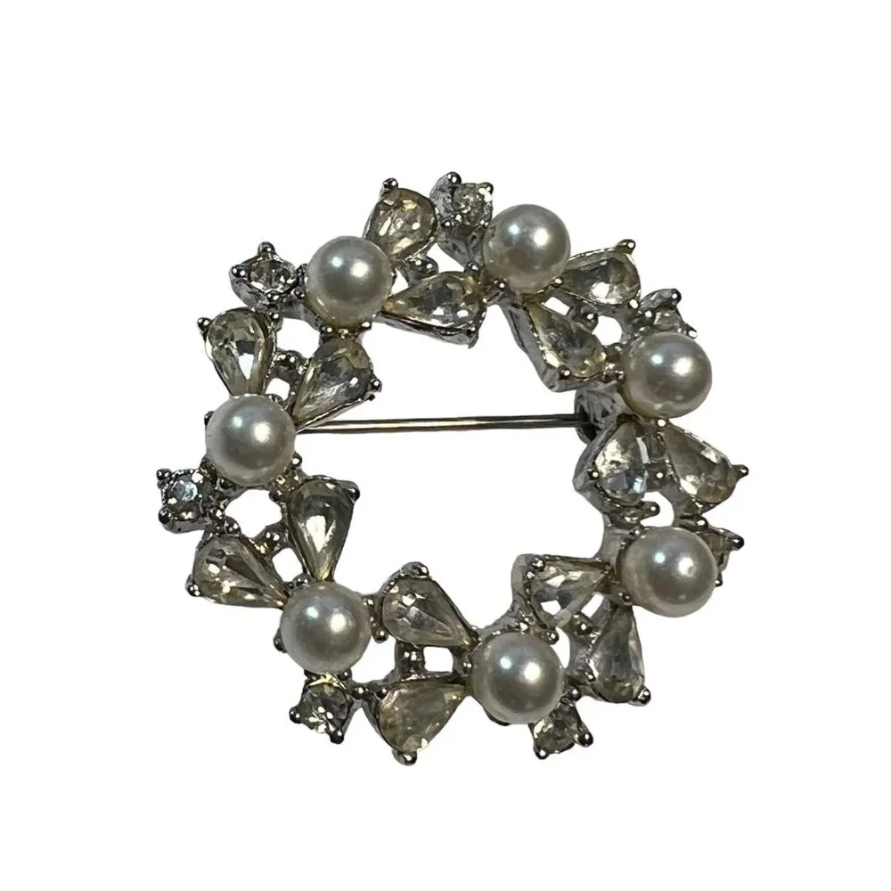 Vintage Richelieu Brooch Wreath‎ Faux Pearl and Rhinestone Silver Tone Signed